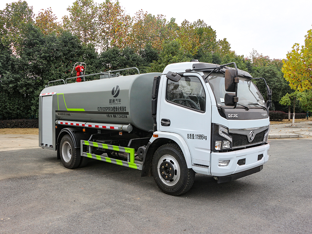 東風(fēng)8噸消防灑水車
