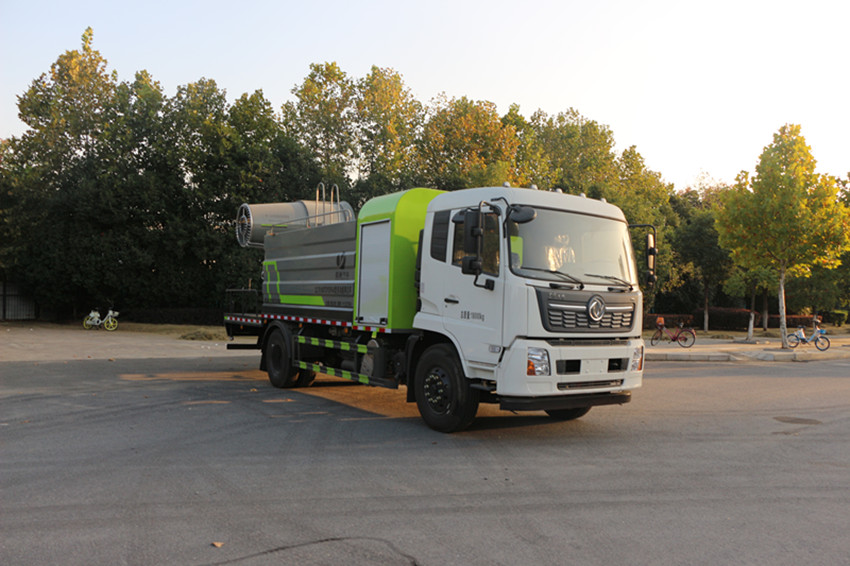 東風(fēng)天錦80米霧炮車